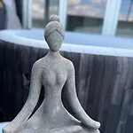 Pretty Rooftop Jacuzzi Apartamento