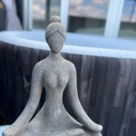 Pretty Rooftop Jacuzzi 公寓