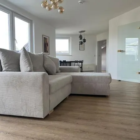 Pretty Rooftop Jacuzzi 开姆尼茨