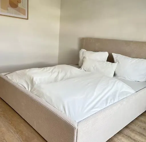 Pretty Rooftop Jacuzzi Apartment