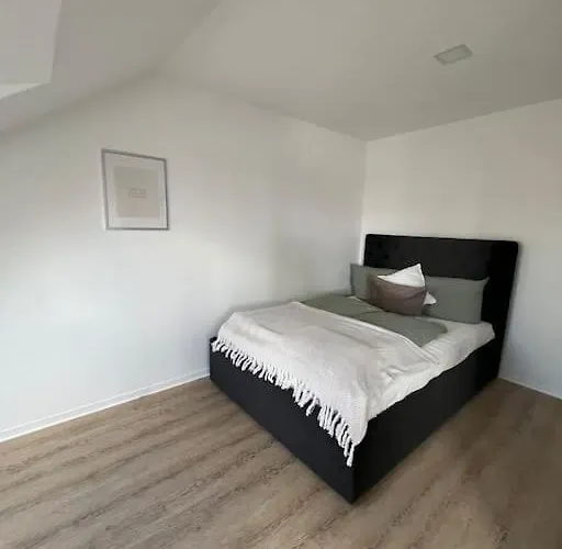 Pretty Rooftop Jacuzzi Κέμνιτς